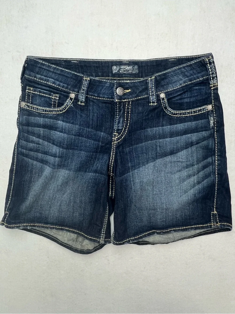 Silver Jeans Co Womens Dark Wash Denim Mid Rise Cutoffs Suki Shorts Size 14
